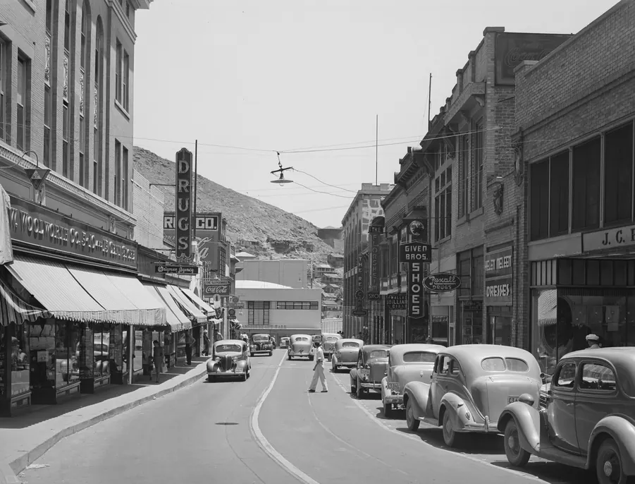 Main Street in Bisbee, Arizona, in 1940